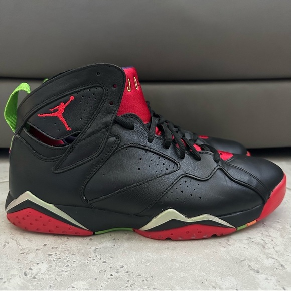 Jordan 7 Retro Marvin the Martian Sneaker Size 11 Men